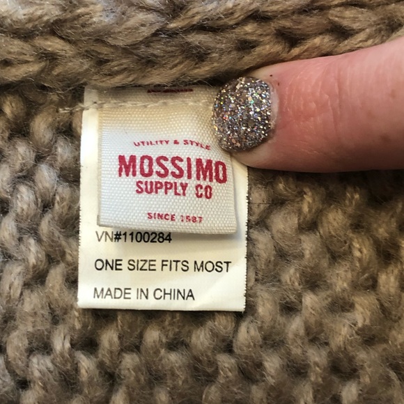 📣 LAST CALL - removing listing 10/14 📣           
NWOT!  Knitted Head Wrap. - Picture 3 of 3